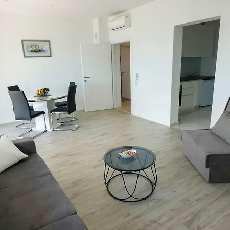 Apartment Ticinovic *
