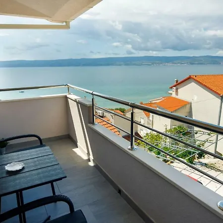 Ticinovic Appartement Omiš